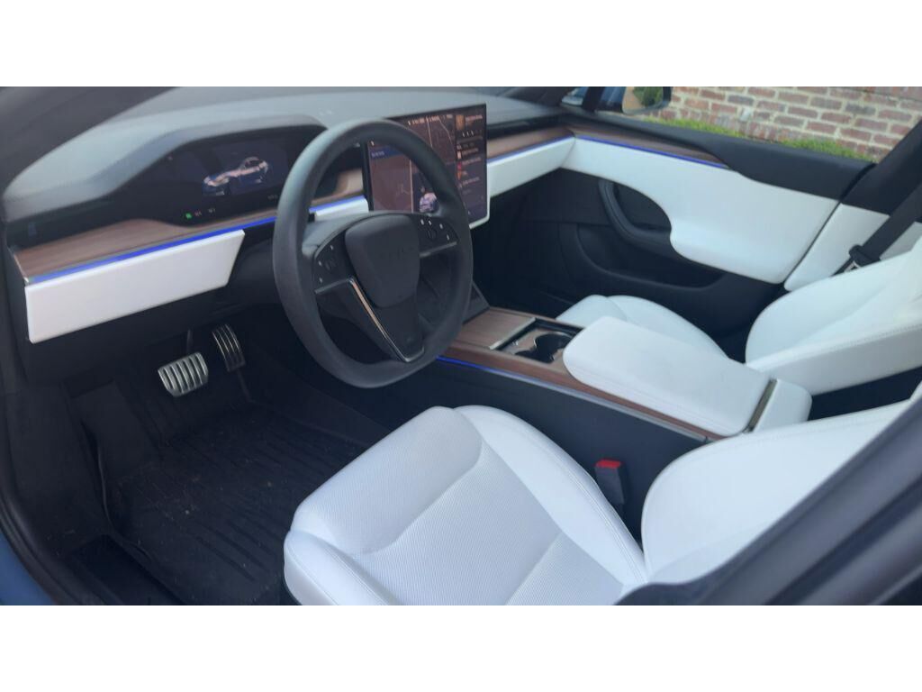 undefined. Enlarge image 10