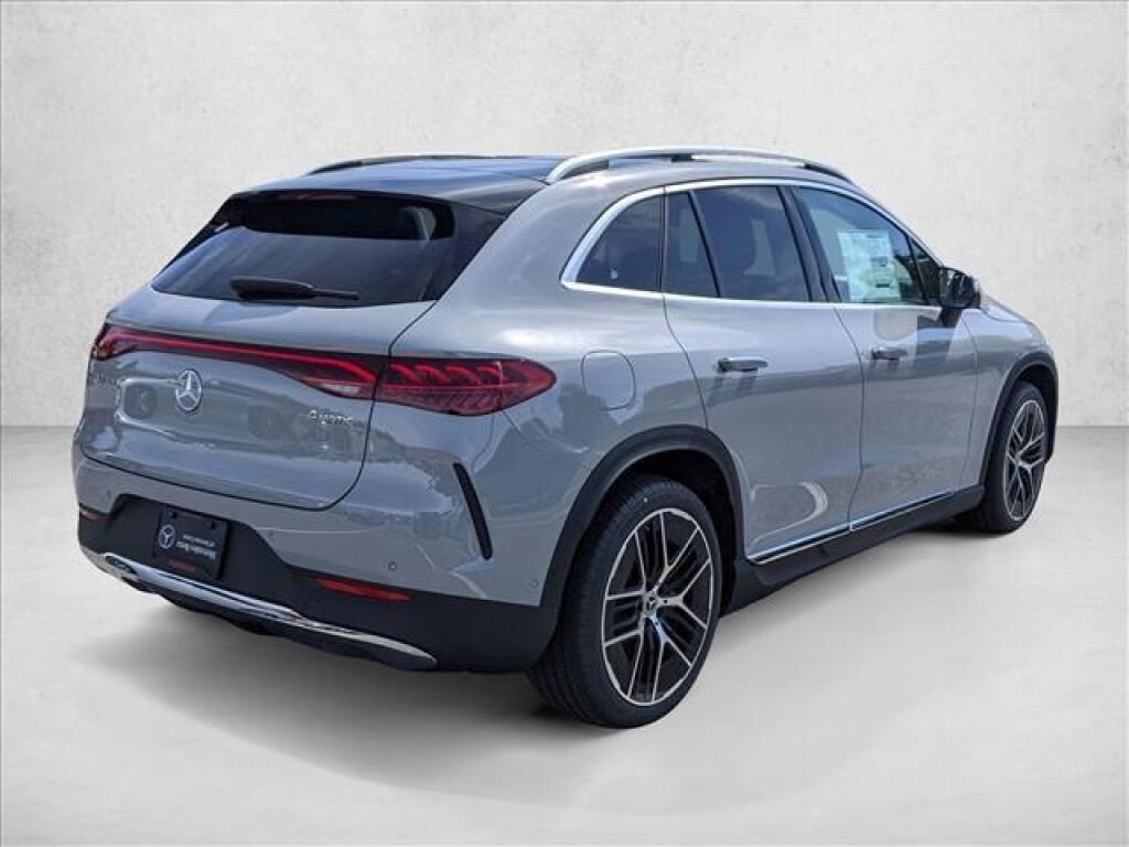 2026 Mercedes-Benz EQE 320