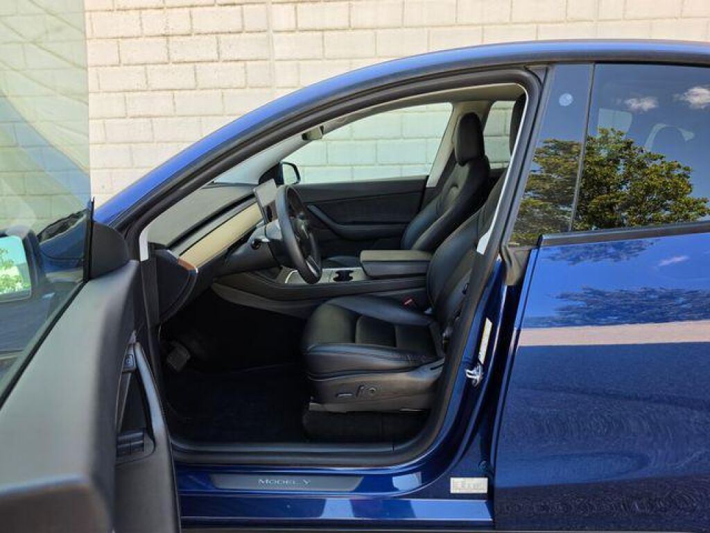 undefined. Enlarge image 15