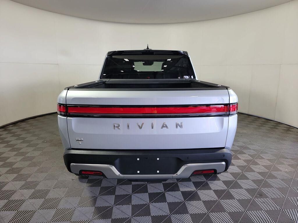 2024 Rivian R1T