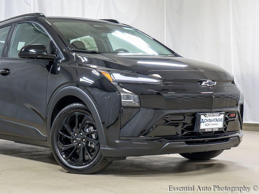2027 Chevrolet Bolt in Bridgeview, IL