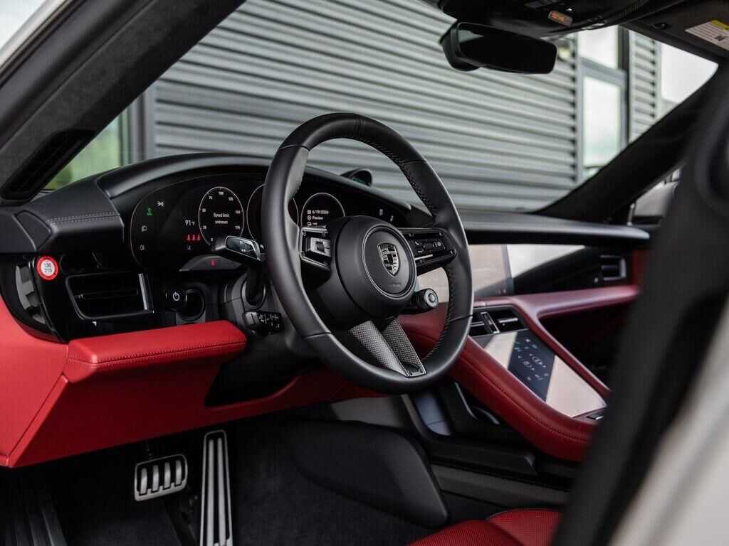 2026 Porsche Taycan
