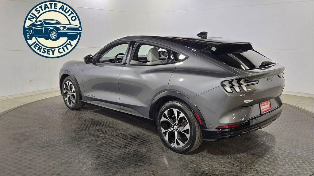 2021 Ford Mustang Mach-E