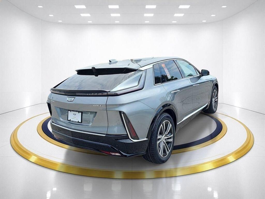 2024 Cadillac LYRIQ