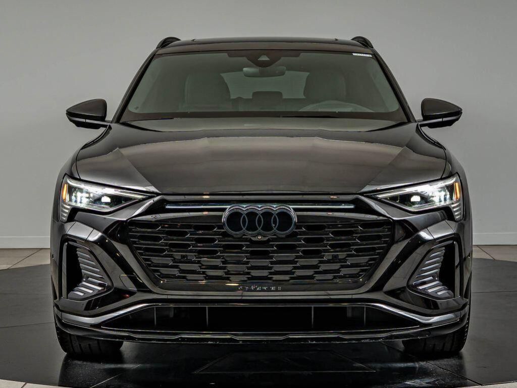 2024 Audi Q8 e-tron