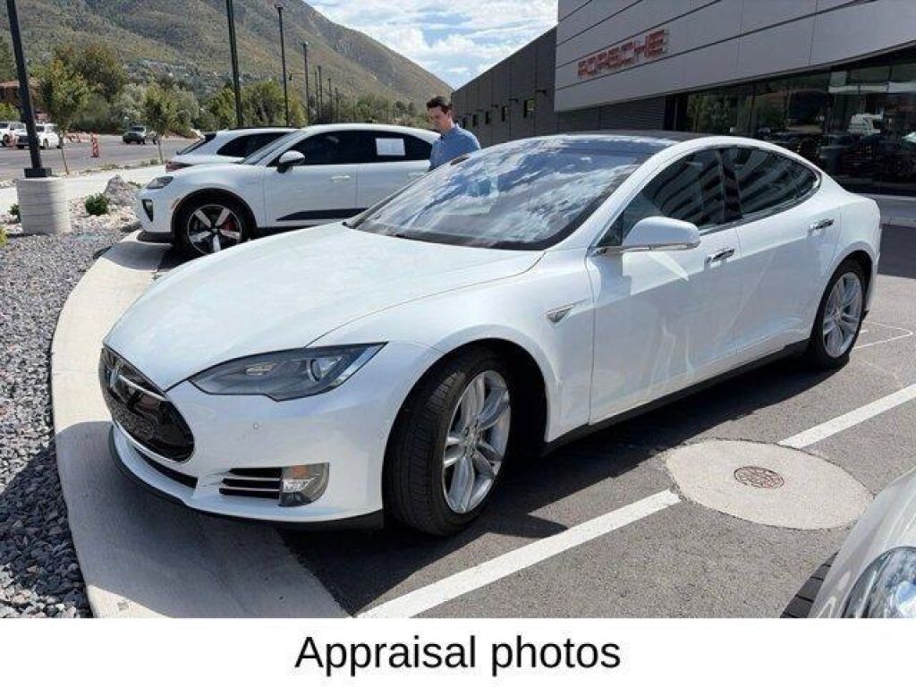 2015 Tesla Model S