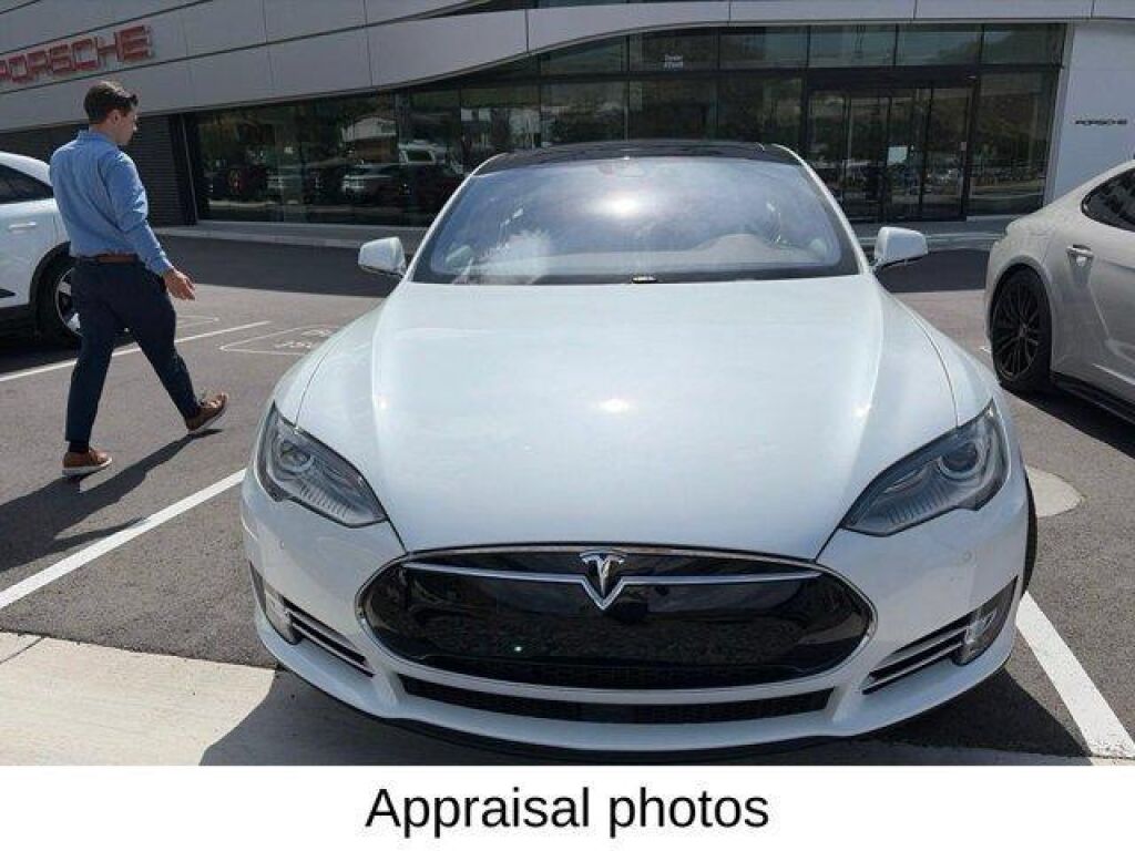 2015 Tesla Model S
