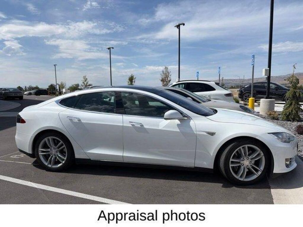 2015 Tesla Model S
