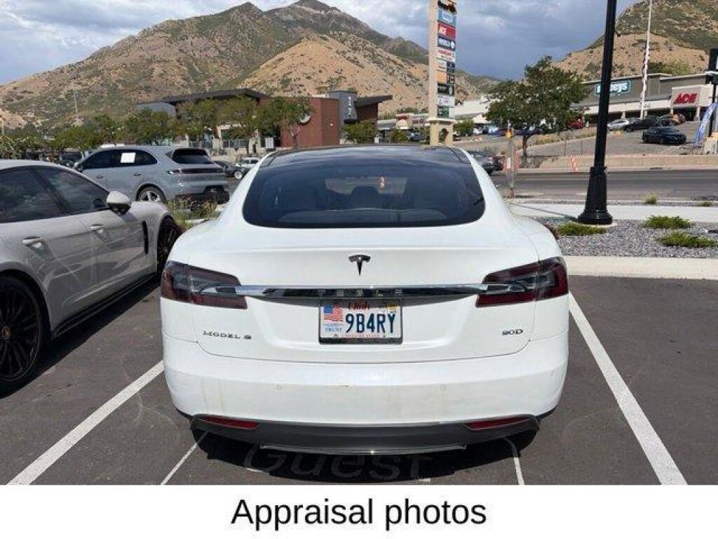 2015 Tesla Model S