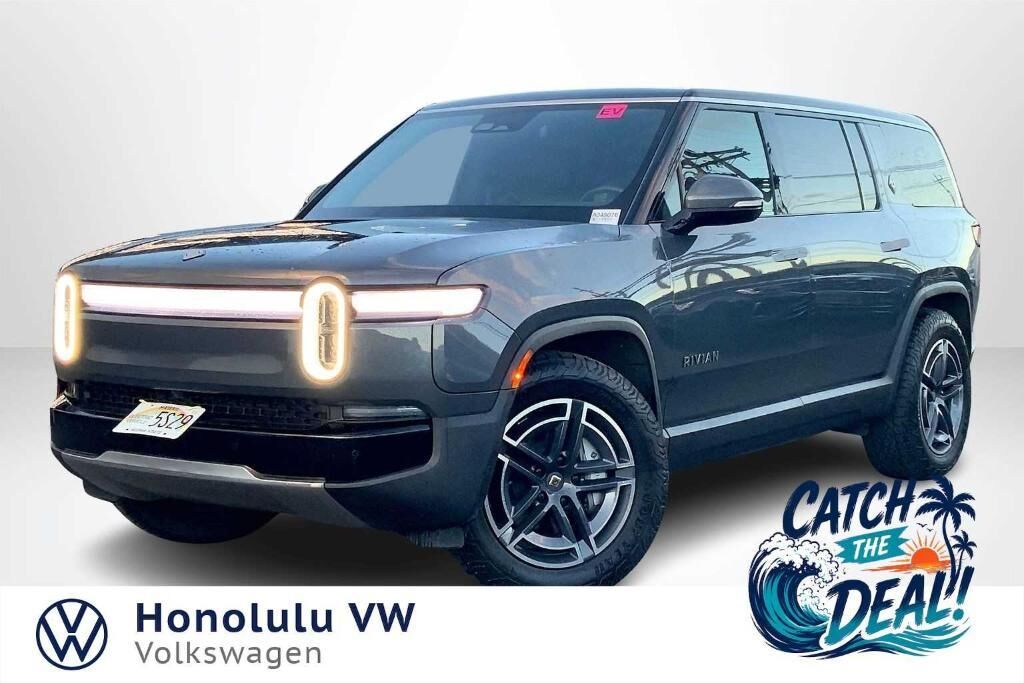 2025 Rivian R1S