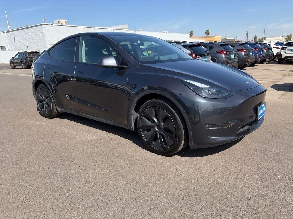2025 Tesla Model Y