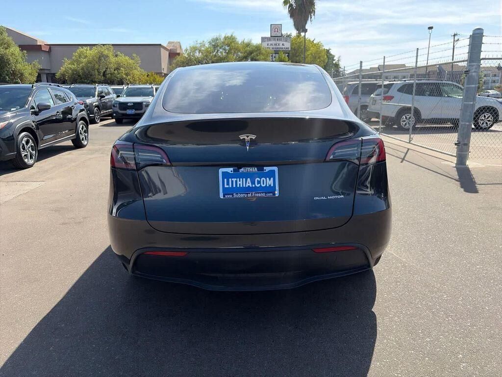 2025 Tesla Model Y