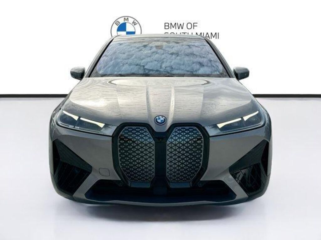 2024 BMW iX in Miami, FL