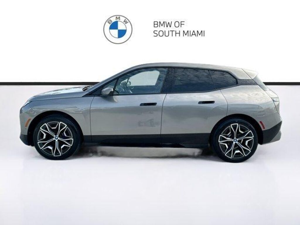 2024 BMW iX in Miami, FL
