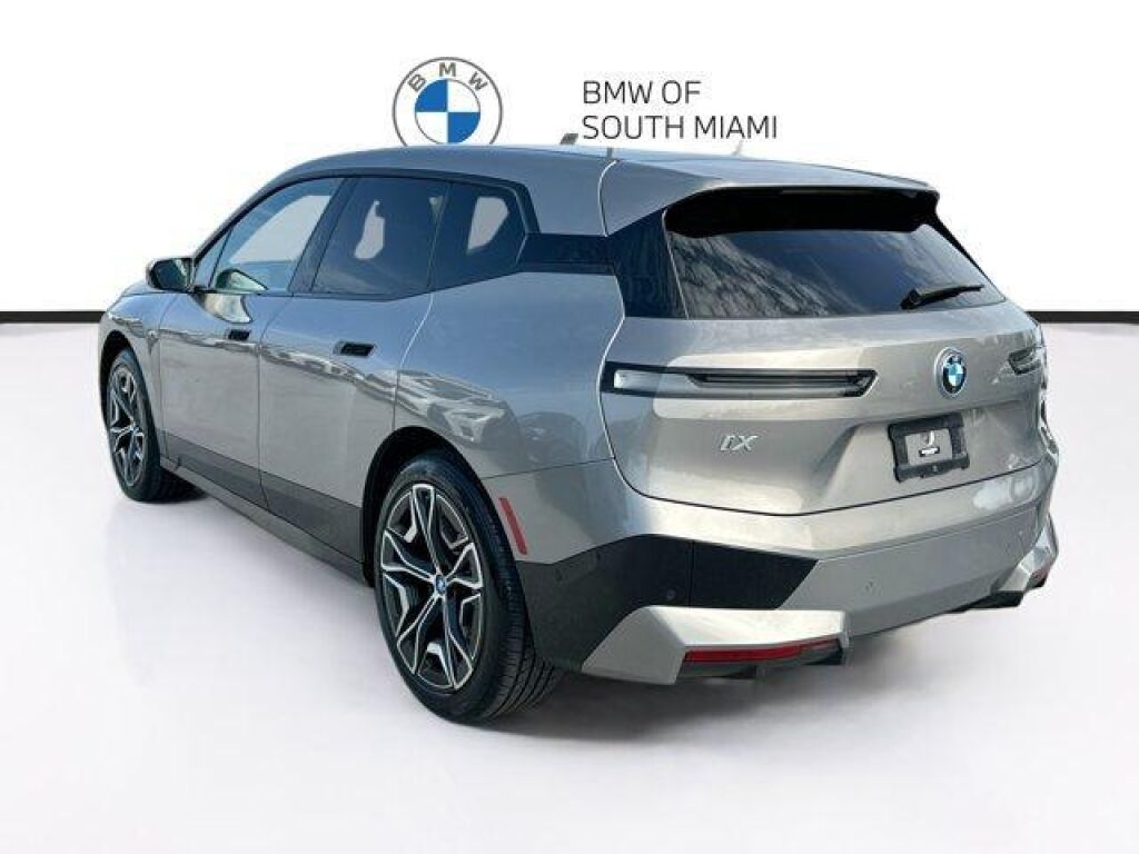 2024 BMW iX in Miami, FL