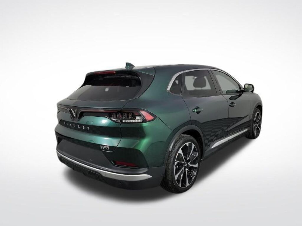 2023 VinFast VF 8
