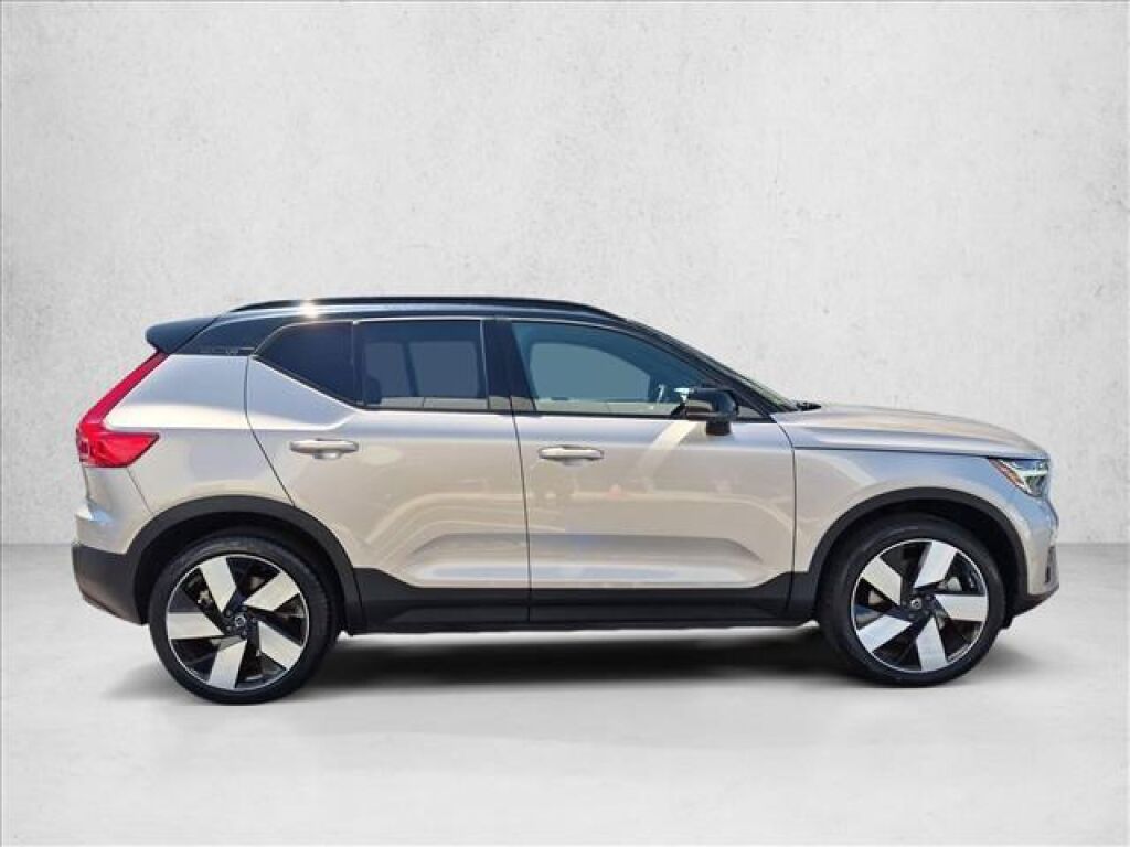 2023 Volvo XC40 Recharge Pure Electric