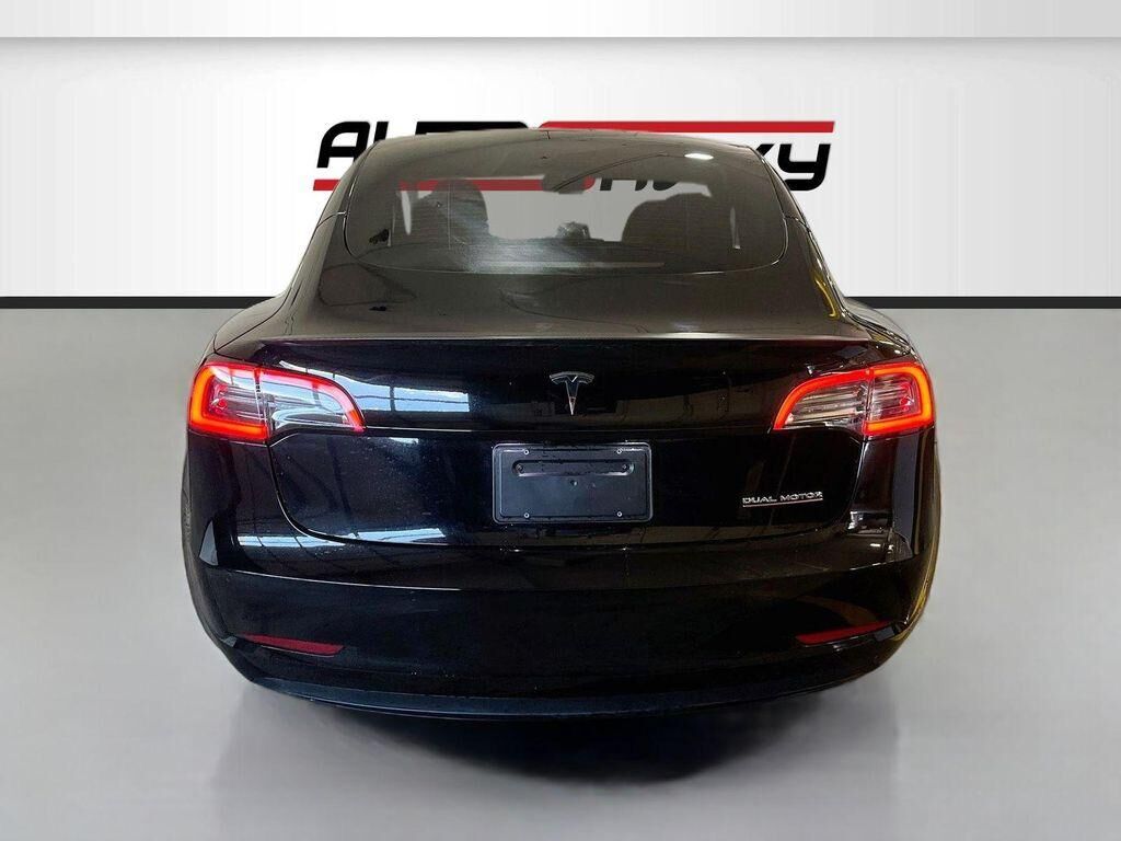 undefined. Enlarge image 6