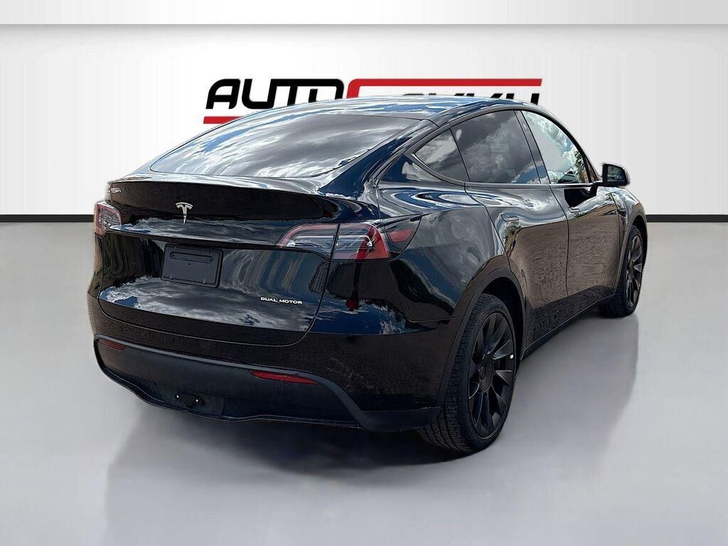 undefined. Enlarge image 7