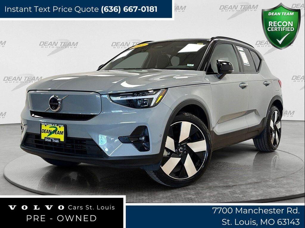 2025 Volvo EX40