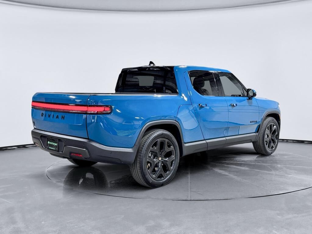 2025 Rivian R1T