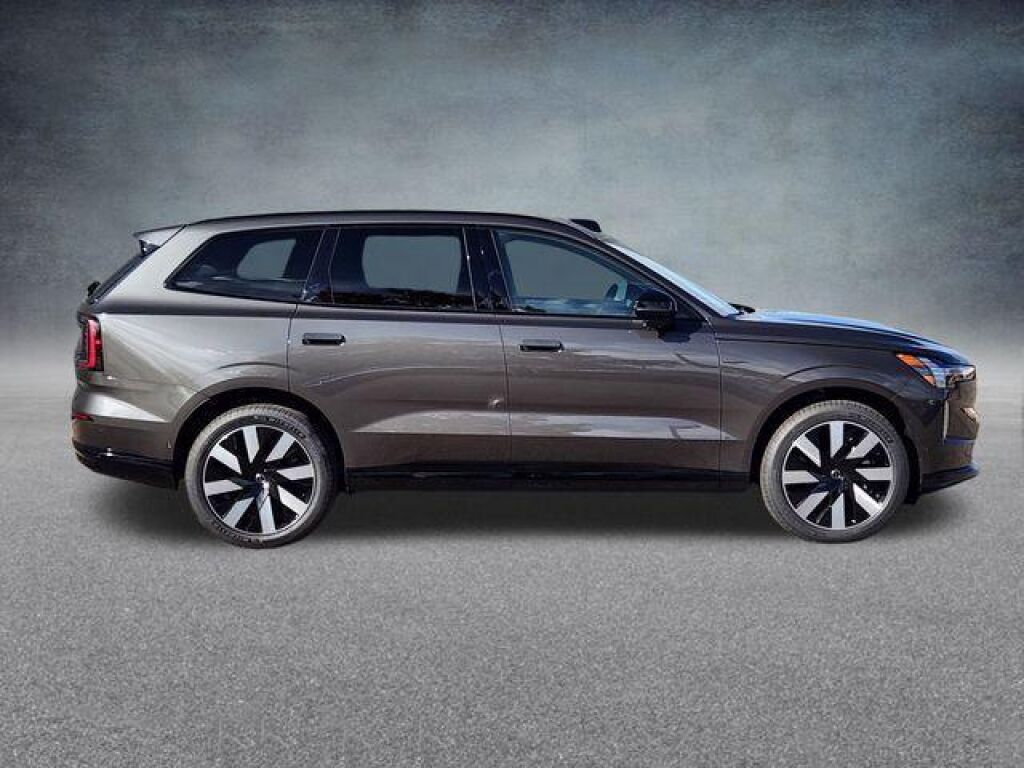 2025 Volvo EX90