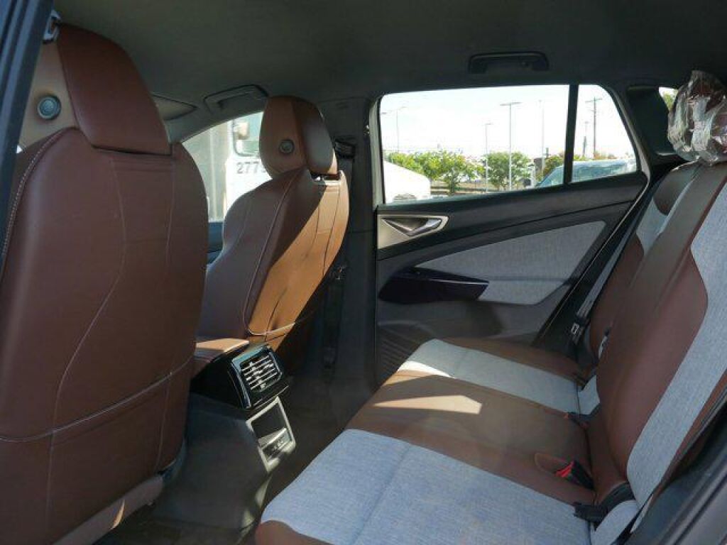 2025 Volkswagen ID.4