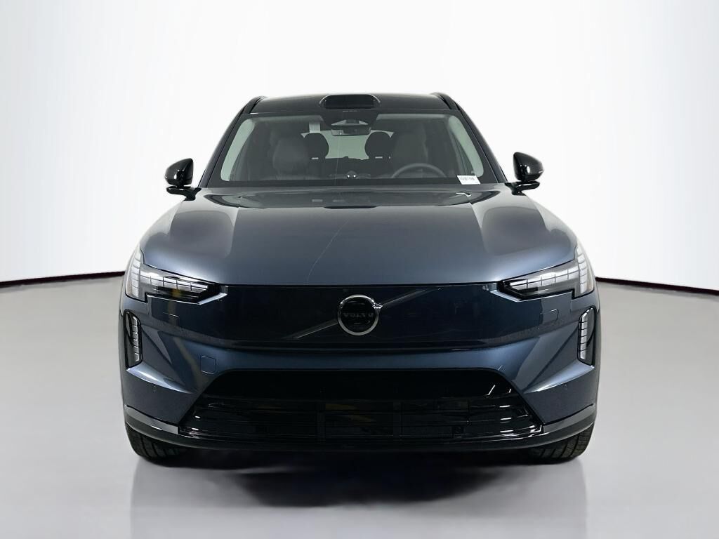 2025 Volvo EX90