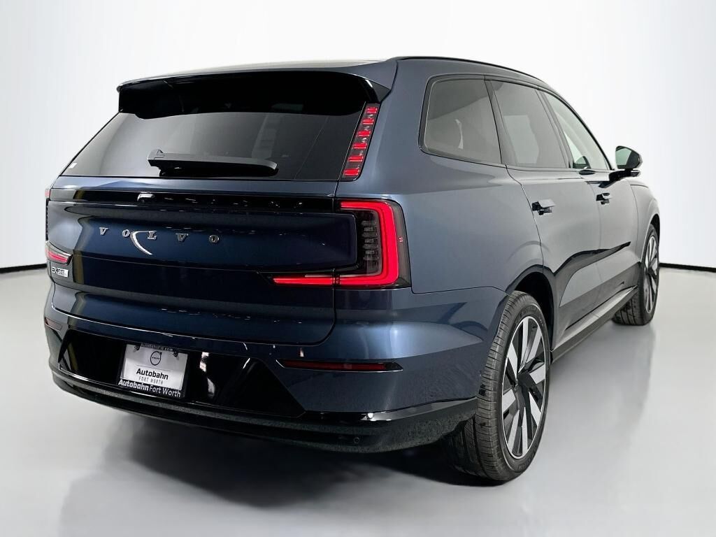 2025 Volvo EX90