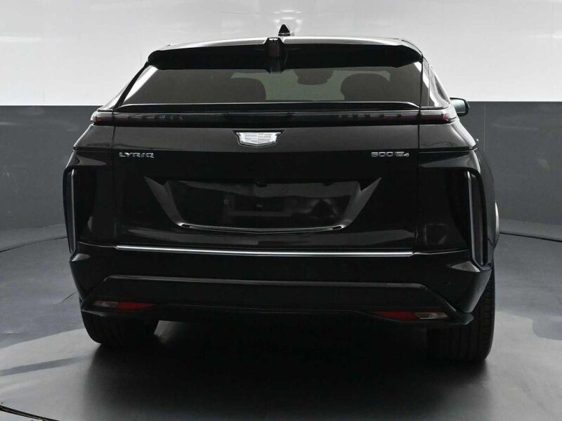2024 Cadillac LYRIQ