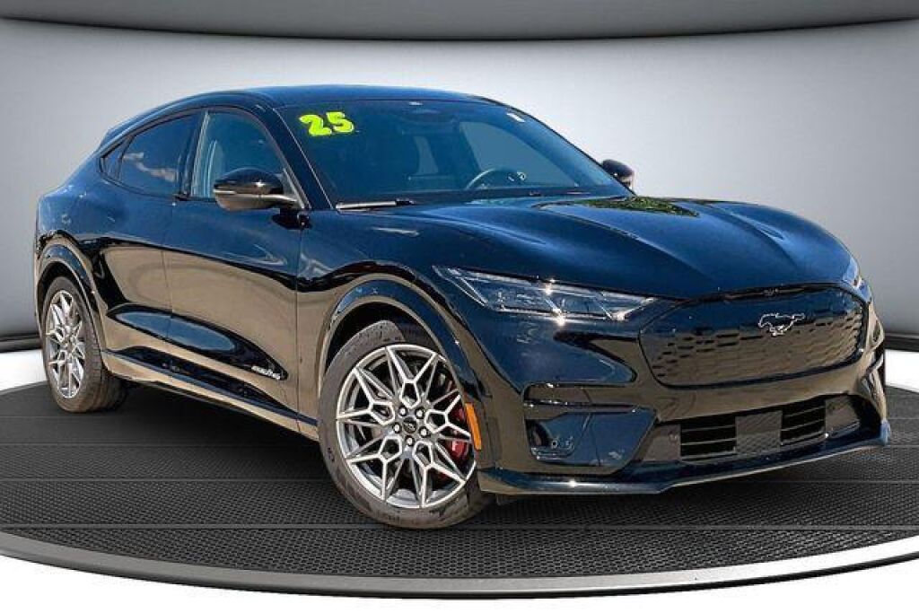 2025 Ford Mustang Mach-E
