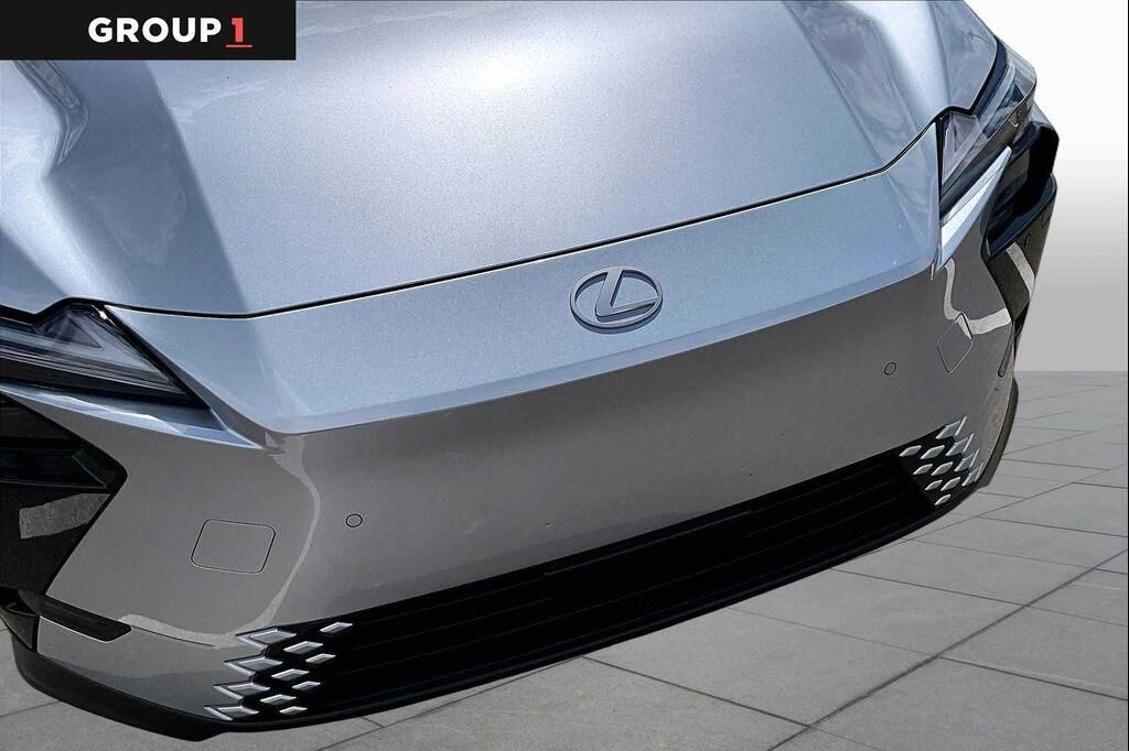 undefined. Enlarge image 28