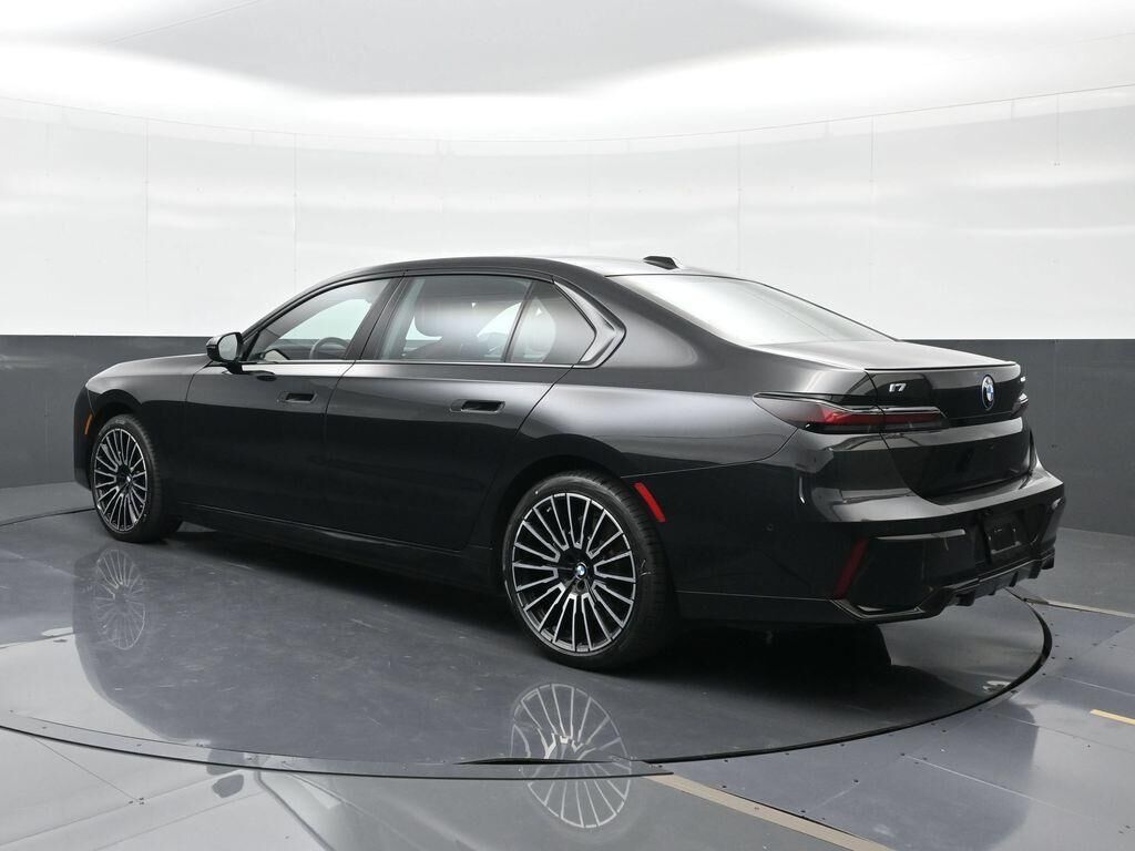 2025 BMW i7 in Miami, FL