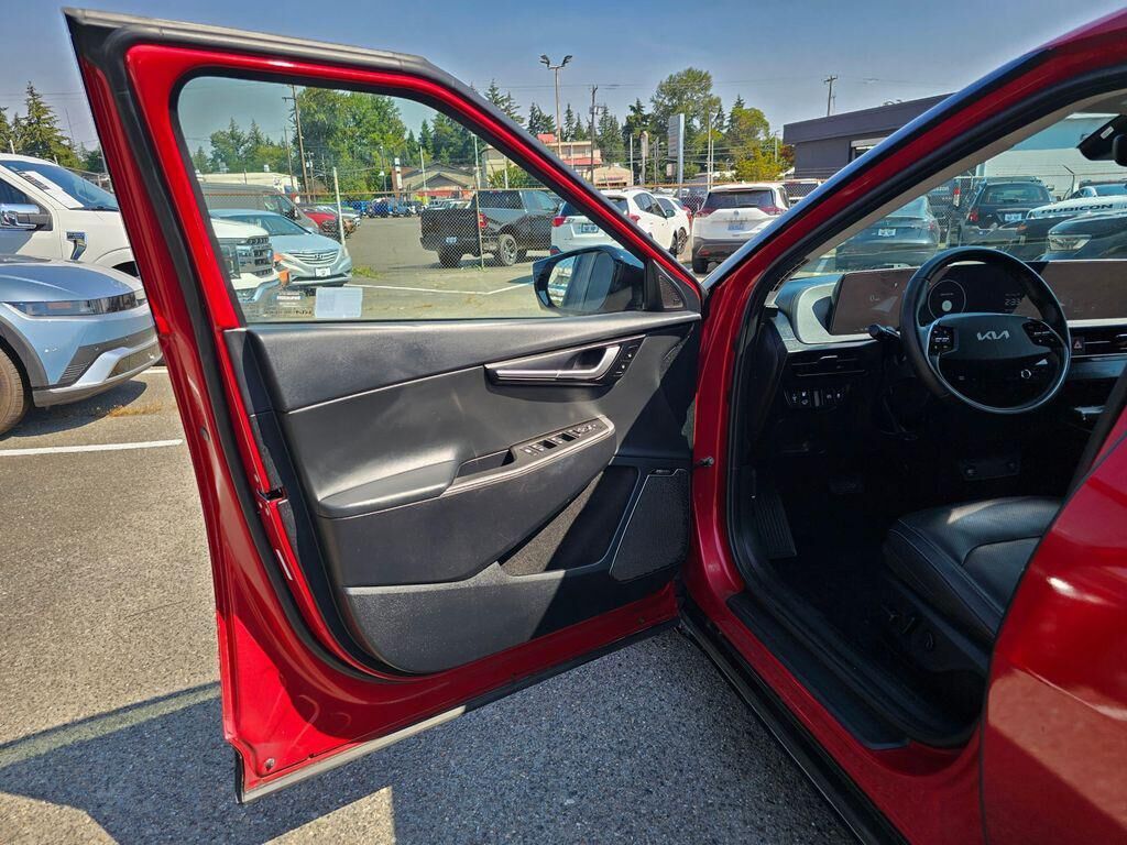 undefined. Enlarge image 18