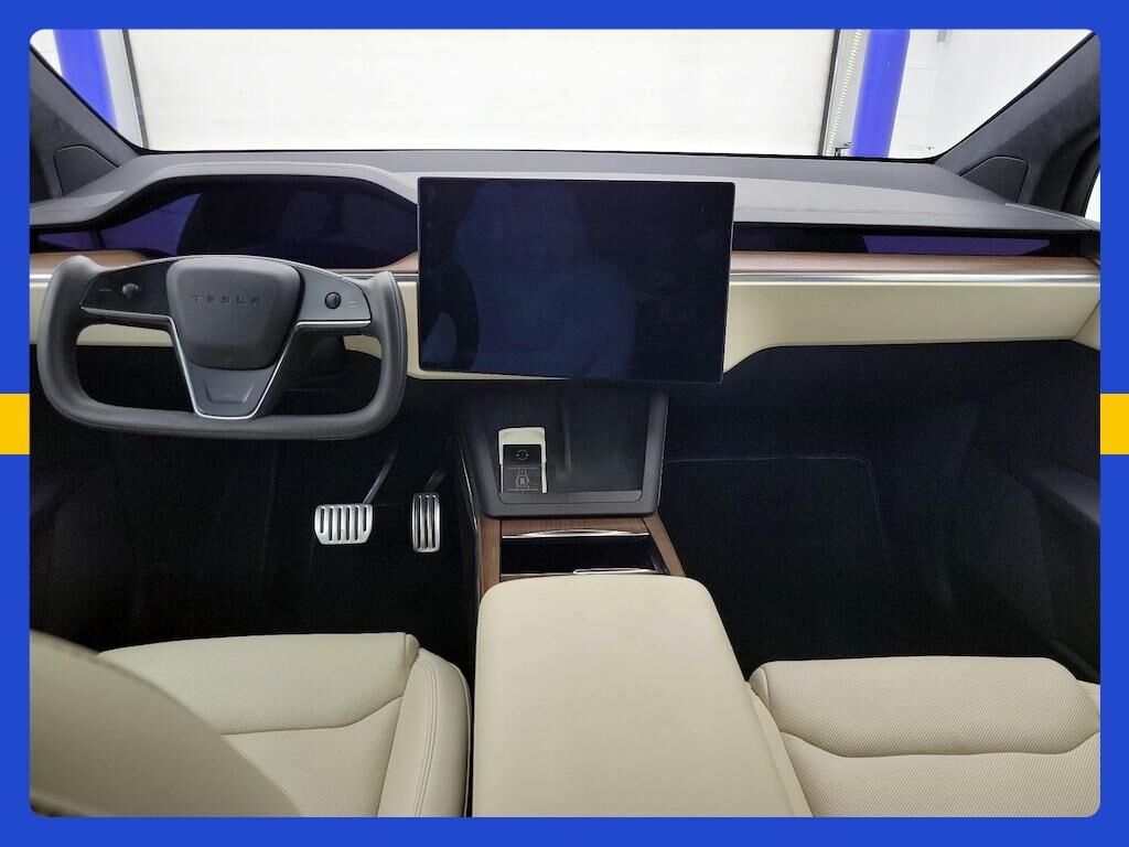 undefined. Enlarge image 11
