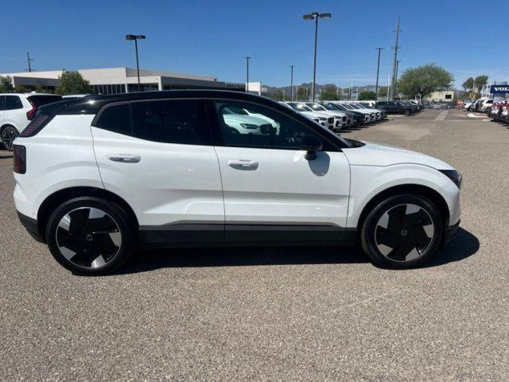 2026 Volvo EX30