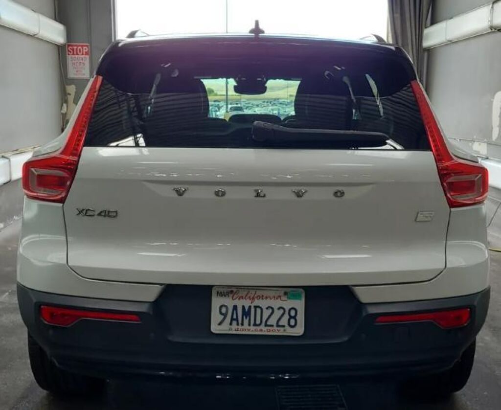 2022 Volvo XC40 Recharge Pure Electric