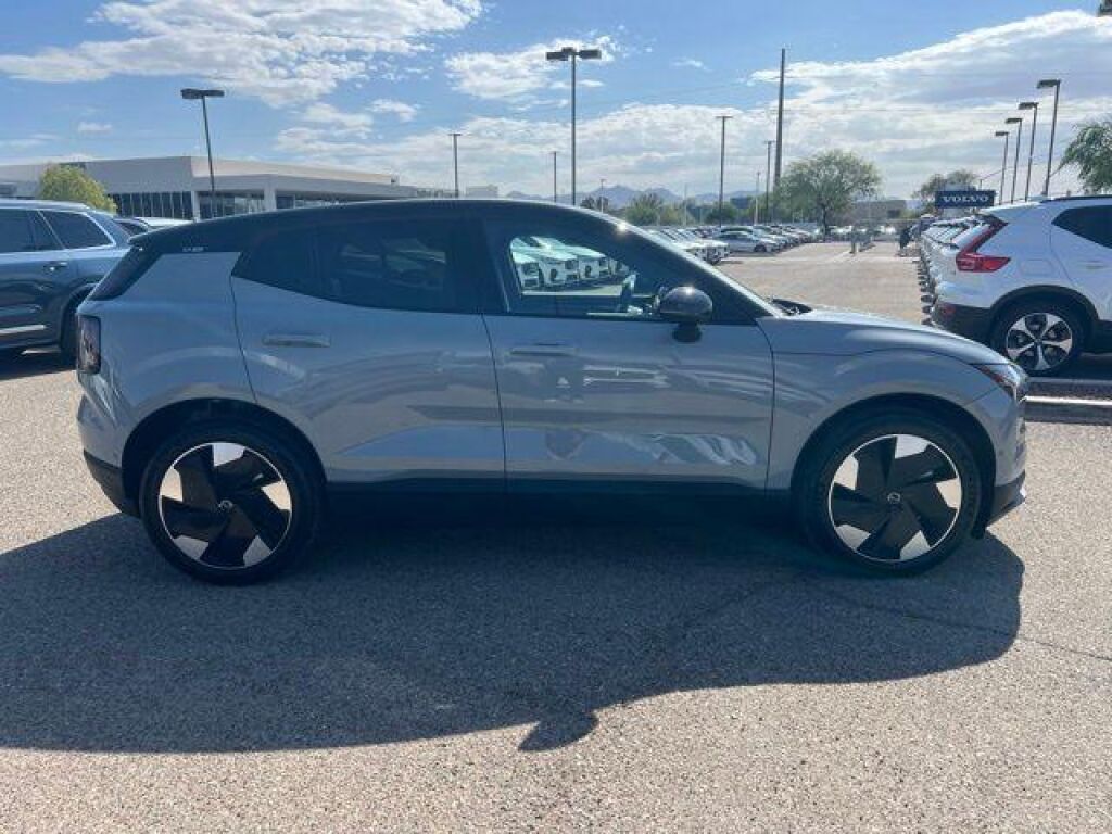 2025 Volvo EX30