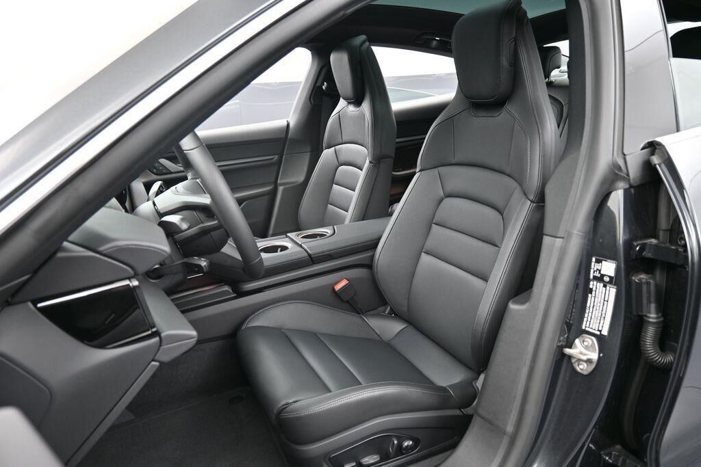 2026 Porsche Taycan