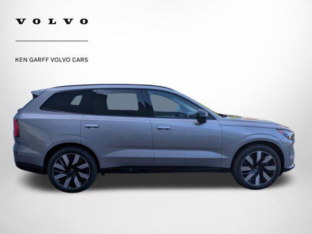 2026 Volvo EX90