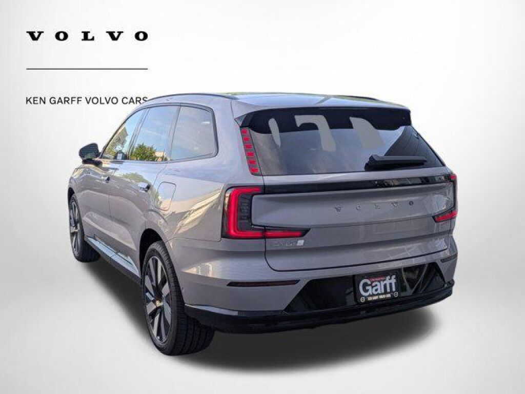 2026 Volvo EX90