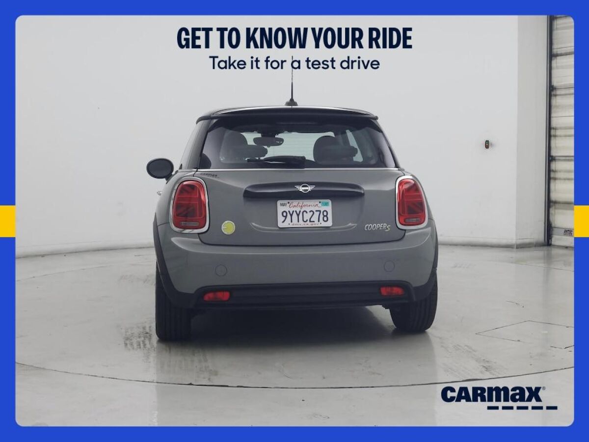 undefined. Enlarge image 7