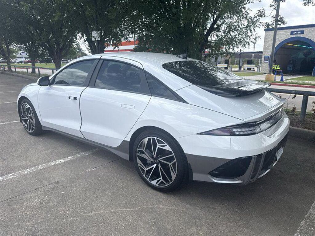 2024 Hyundai IONIQ 6