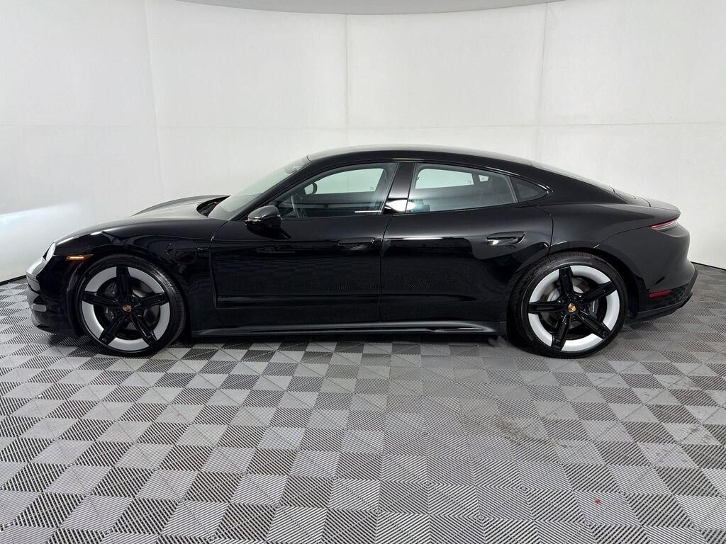 2026 Porsche Taycan