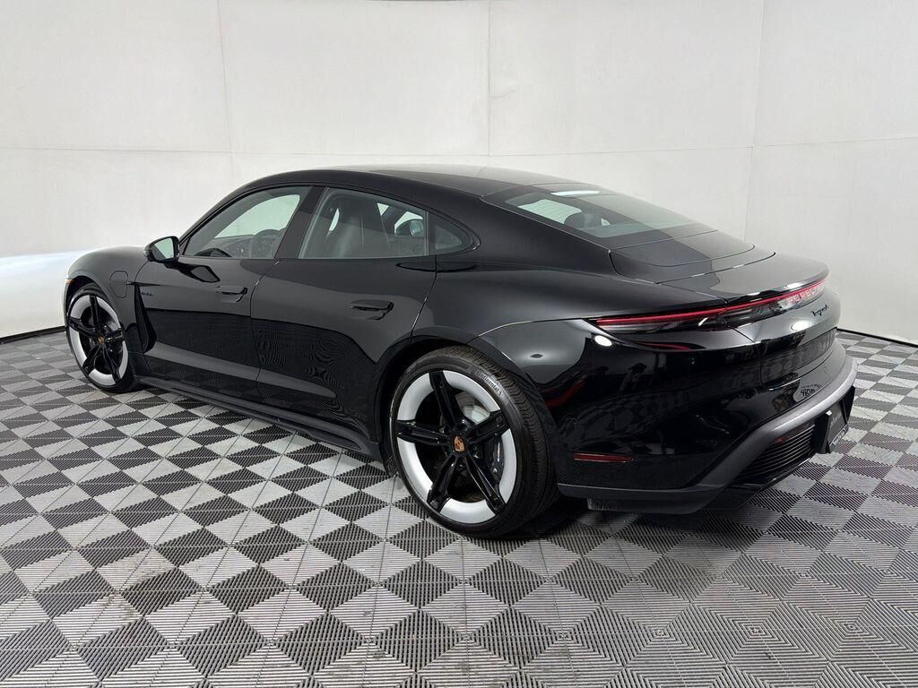 2026 Porsche Taycan