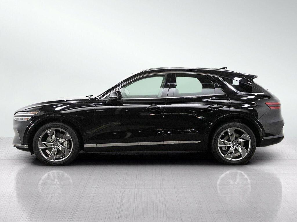 2023 Genesis Electrified GV70