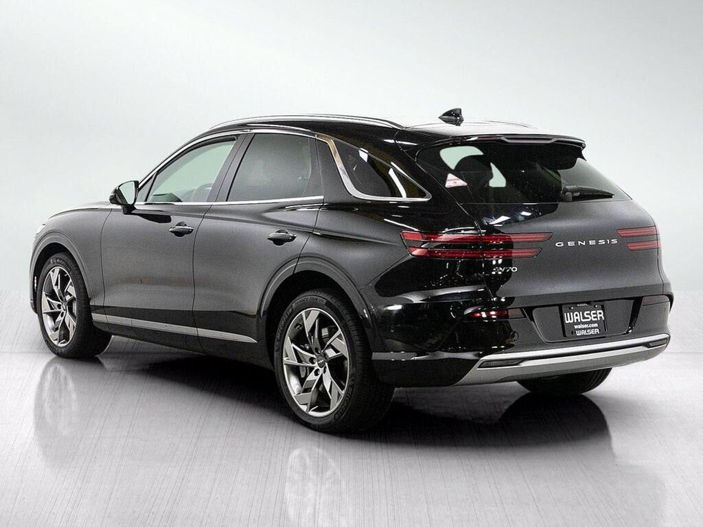 2023 Genesis Electrified GV70