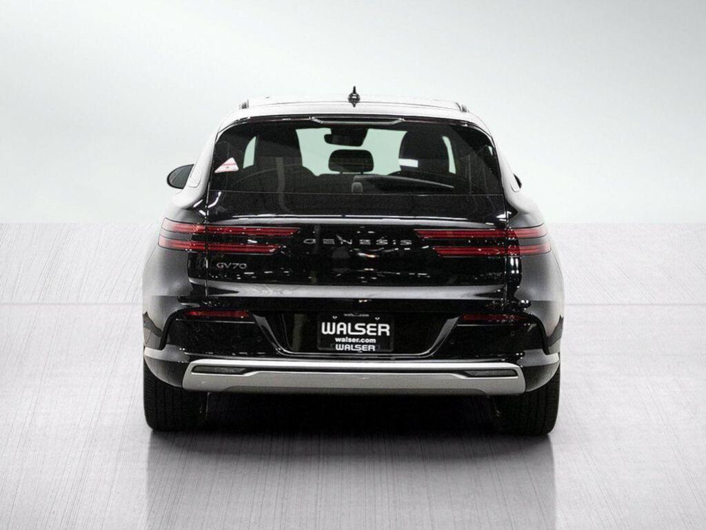 2023 Genesis Electrified GV70