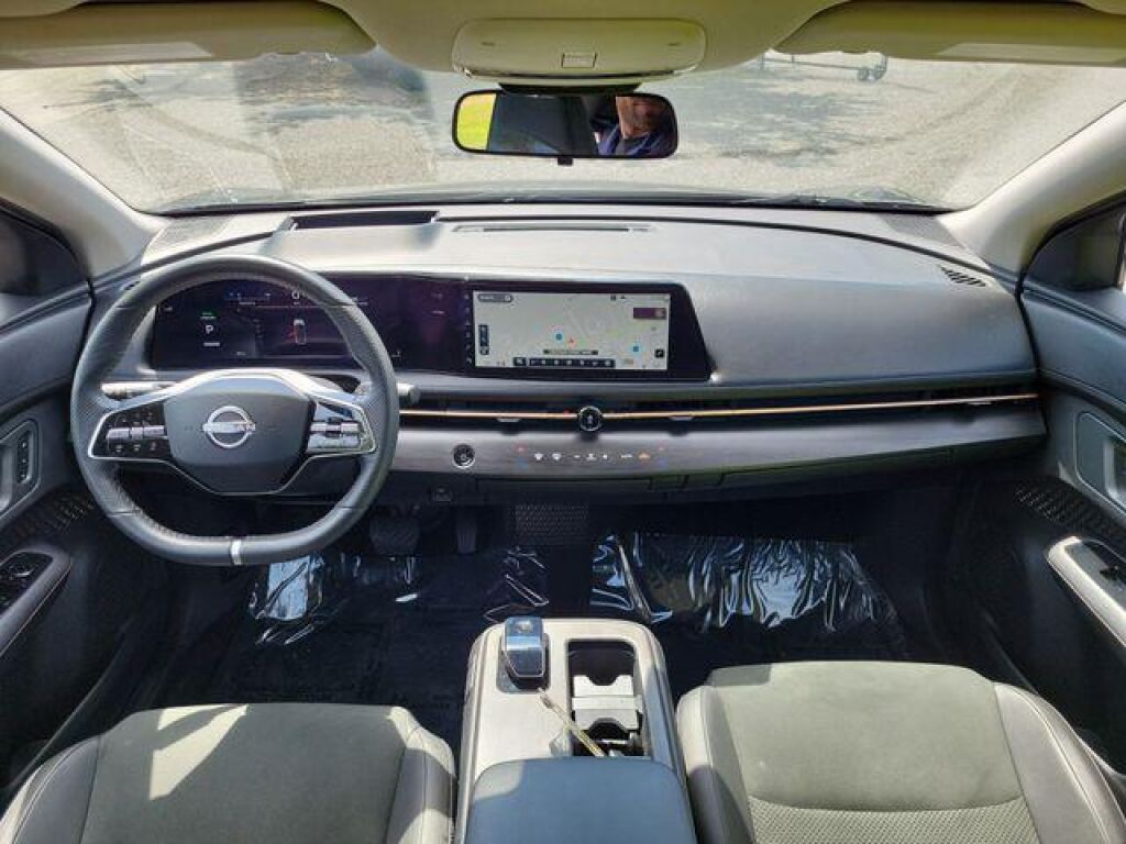 undefined. Enlarge image 11