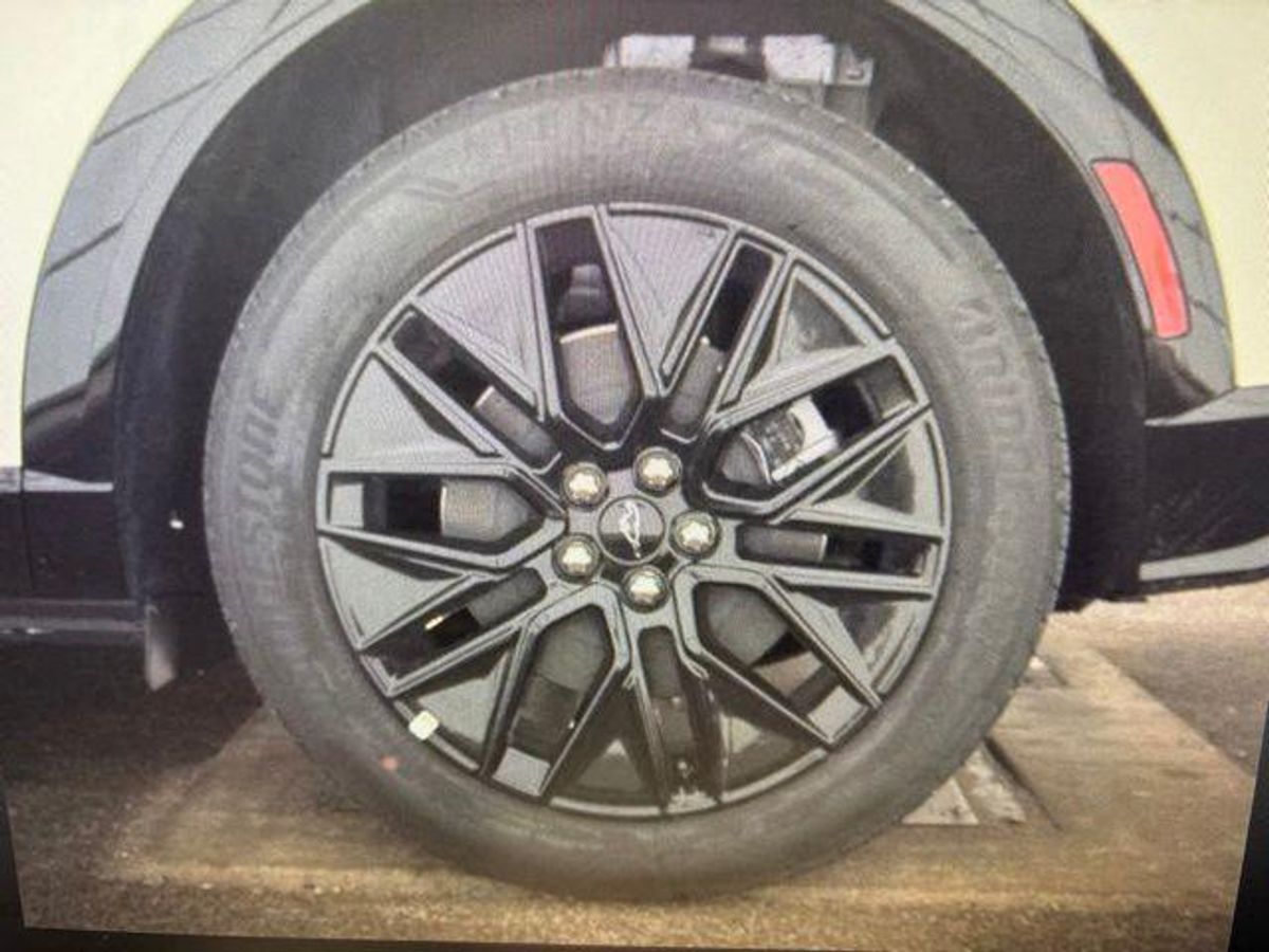 undefined. Enlarge image 11